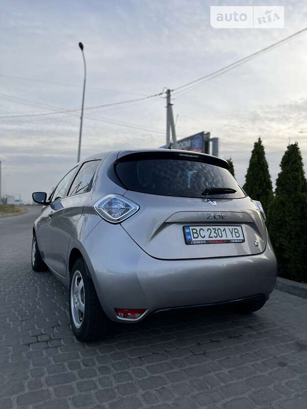 Хэтчбек Renault Zoe 2015 в Львове