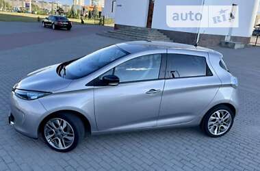 Хетчбек Renault Zoe 2016 в Києві