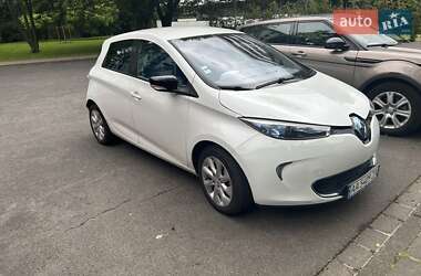 Хетчбек Renault Zoe 2013 в 