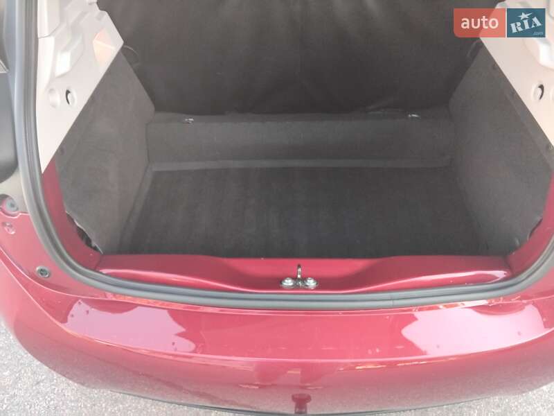 Хетчбек Renault Zoe 2018 в Дрогобичі фото 13 Хетчбек Renault Zoe 2018 в Дрогобичі