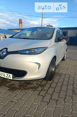 Хетчбек Renault Zoe 2016 в Чернівцях