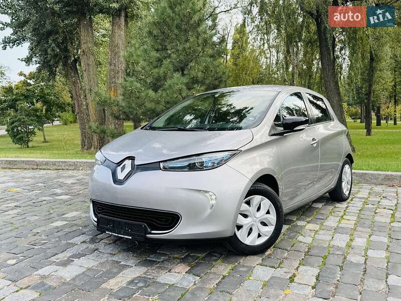 Хетчбек Renault Zoe 2016 в Києві