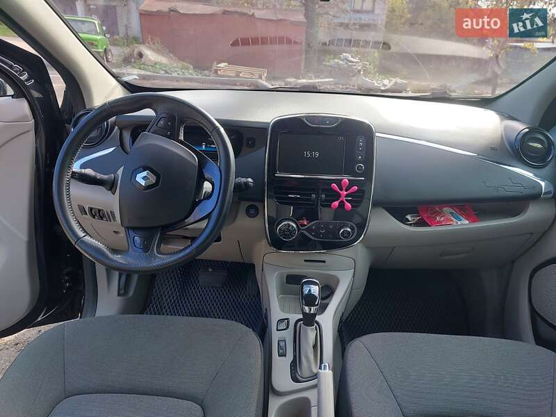 Хэтчбек Renault Zoe 2015 в Житомире