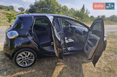 Хэтчбек Renault Zoe 2014 в 