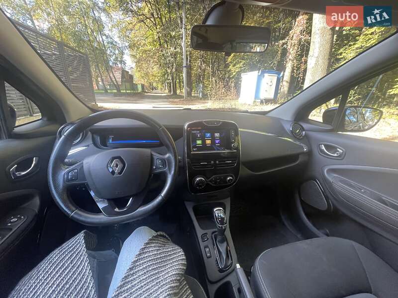 Хэтчбек Renault Zoe 2018 в Львове