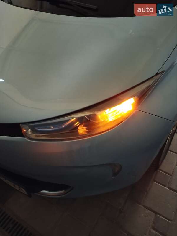 Хэтчбек Renault Zoe 2015 в Фастове фото 4 Хэтчбек Renault Zoe 2015 в Фастове