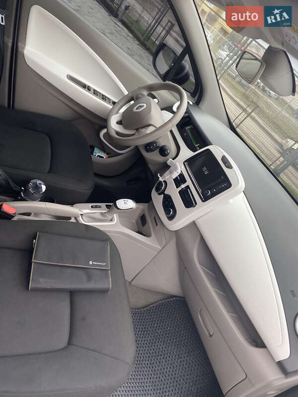 Хэтчбек Renault Zoe 2017 в Ивано-Франковске фото 10 Хэтчбек Renault Zoe 2017 в Ивано-Франковске
