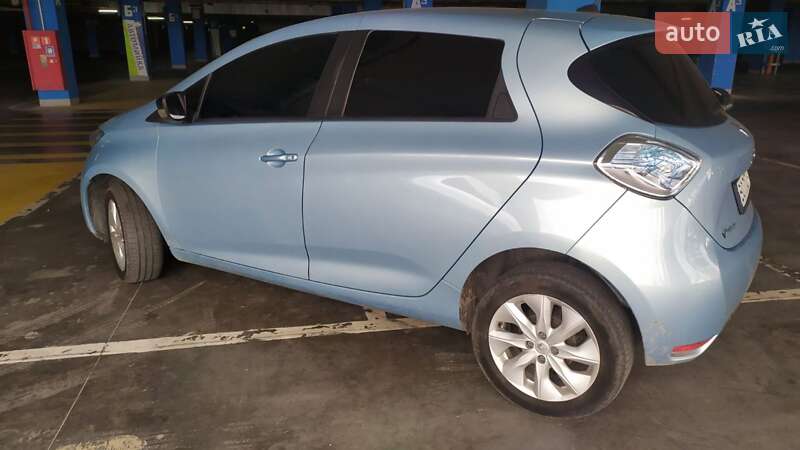 Хэтчбек Renault Zoe 2013 в Золочеве
