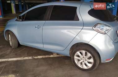 Хэтчбек Renault Zoe 2013 в 