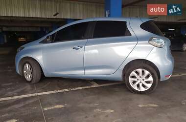 Хэтчбек Renault Zoe 2013 в 