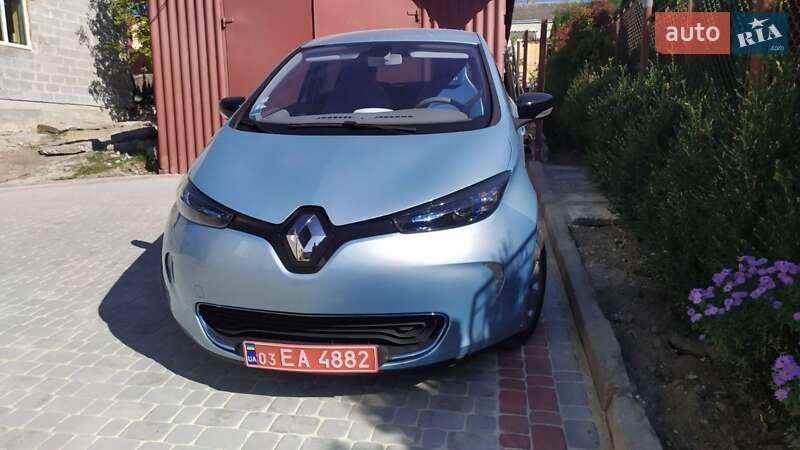 Хэтчбек Renault Zoe 2013 в 