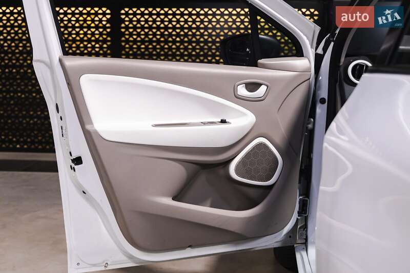 Хэтчбек Renault Zoe 2018 в Луцке