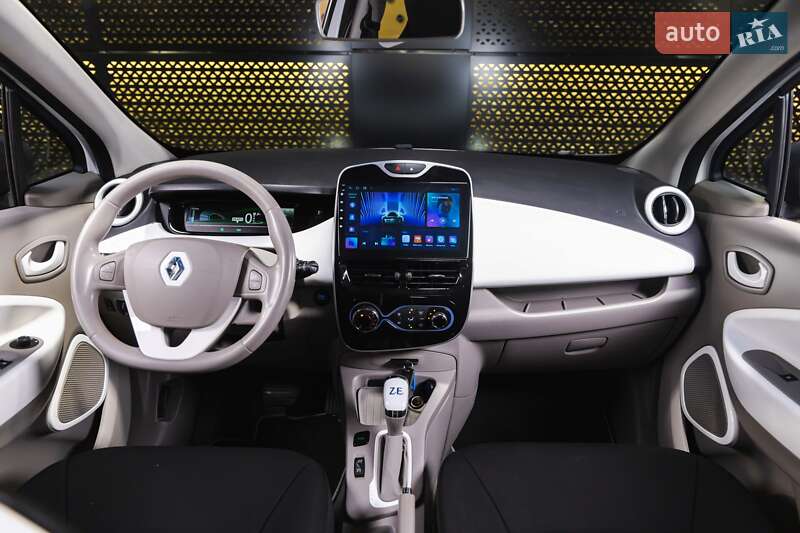 Хэтчбек Renault Zoe 2018 в Луцке