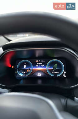 Хэтчбек Renault Zoe 2021 в 