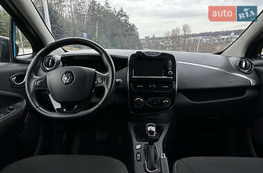 Хэтчбек Renault Zoe 2017 в 