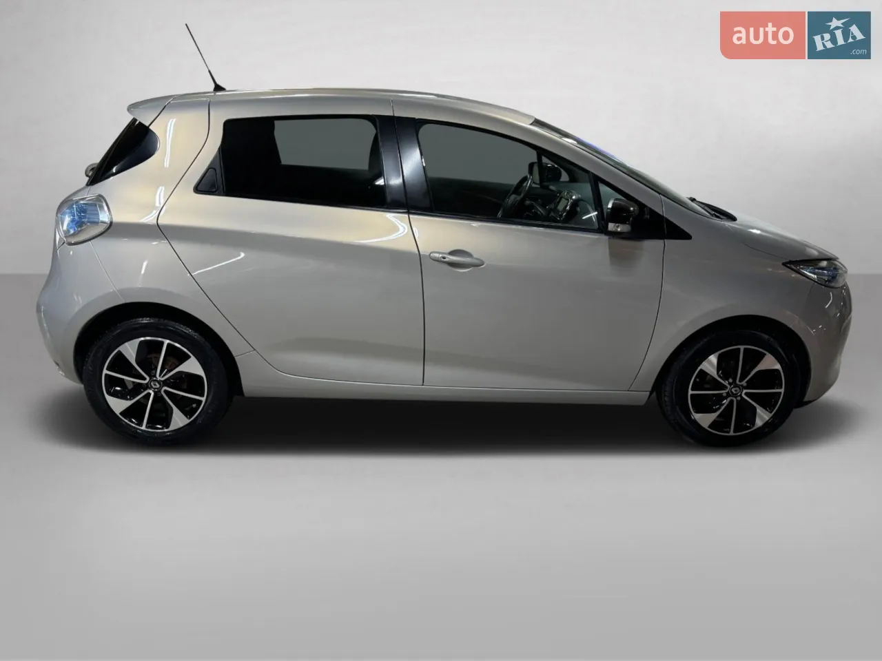 2018 Renault ZOE - мініатюра 21