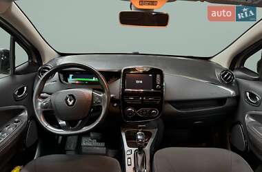 Хэтчбек Renault Zoe 2017 в 