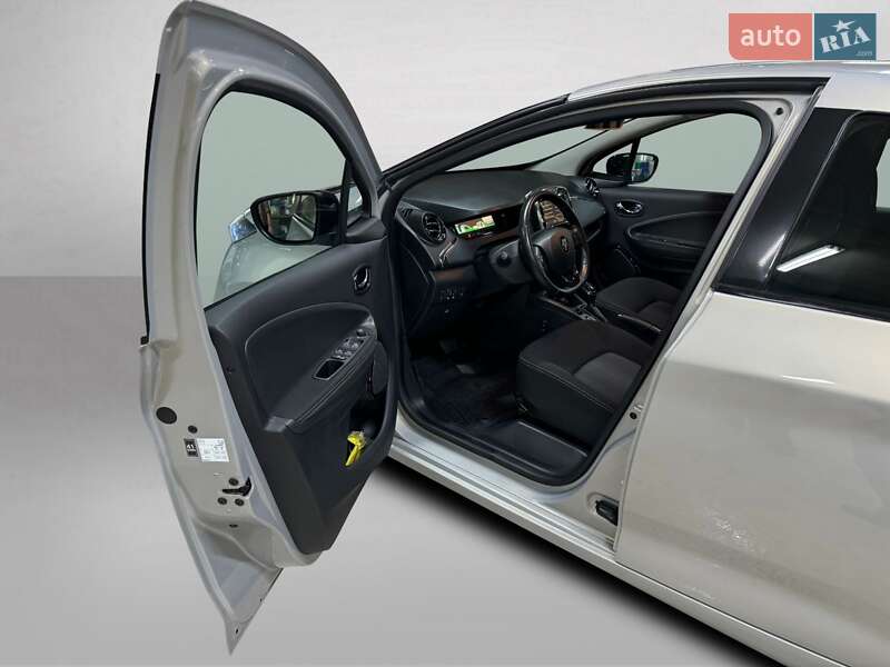 Хэтчбек Renault Zoe 2017 в Ивано-Франковске