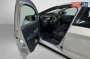 Хэтчбек Renault Zoe 2017 в 