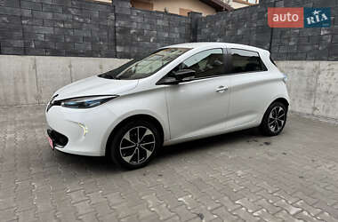 Хэтчбек Renault Zoe 2019 в 