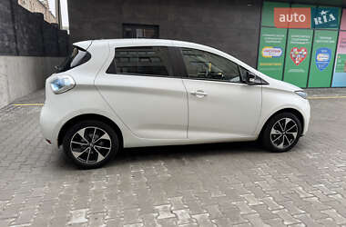 Хэтчбек Renault Zoe 2019 в 