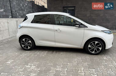 Хэтчбек Renault Zoe 2019 в 