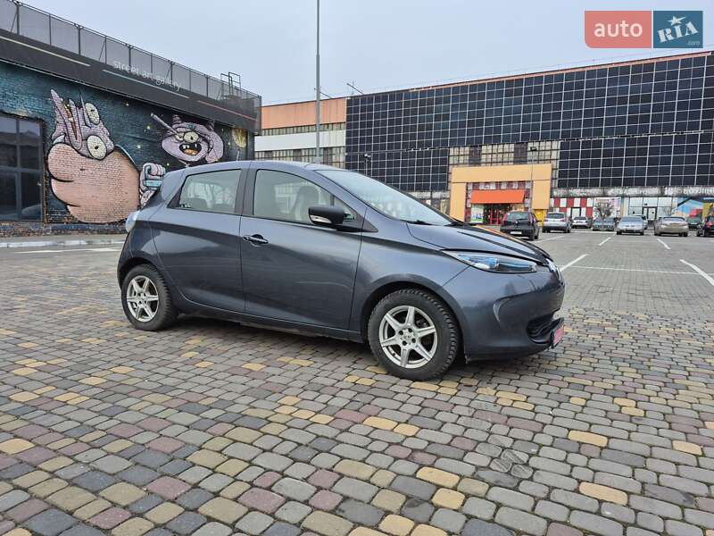 Хэтчбек Renault Zoe 2019 в 