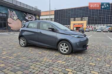 Хэтчбек Renault Zoe 2019 в 
