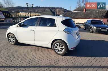 Хэтчбек Renault Zoe 2014 в 