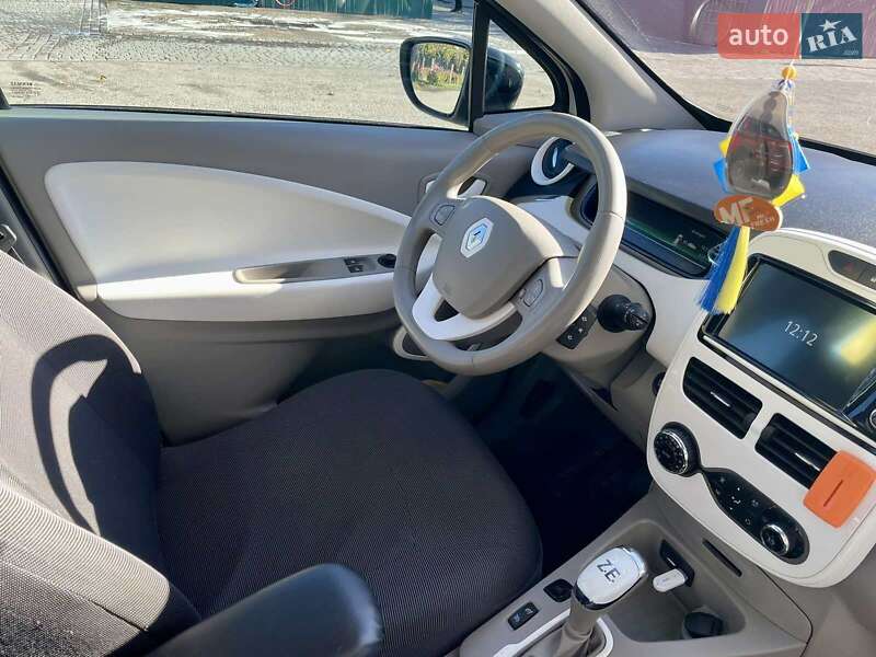 Хэтчбек Renault Zoe 2015 в Кривом Роге