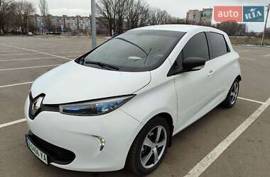 Хэтчбек Renault Zoe 2019 в 