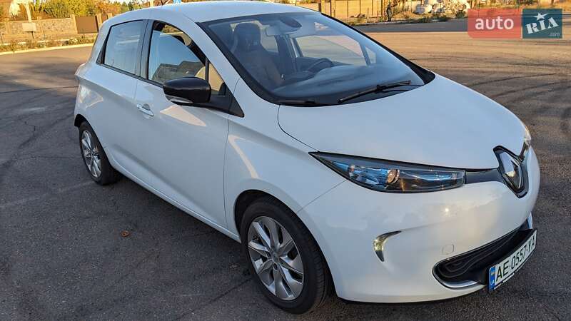 Хэтчбек Renault Zoe 2015 в Кривом Роге фото 4 Хэтчбек Renault Zoe 2015 в Кривом Роге