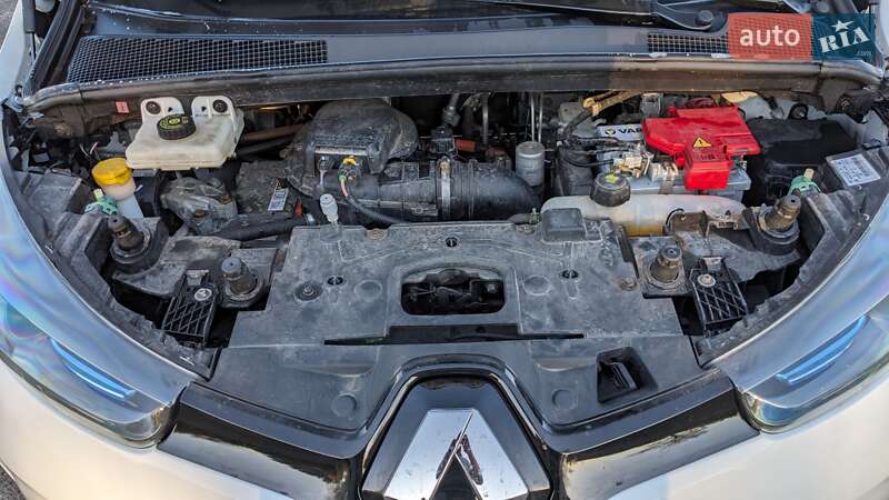 Хэтчбек Renault Zoe 2015 в Кривом Роге фото 7 Хэтчбек Renault Zoe 2015 в Кривом Роге