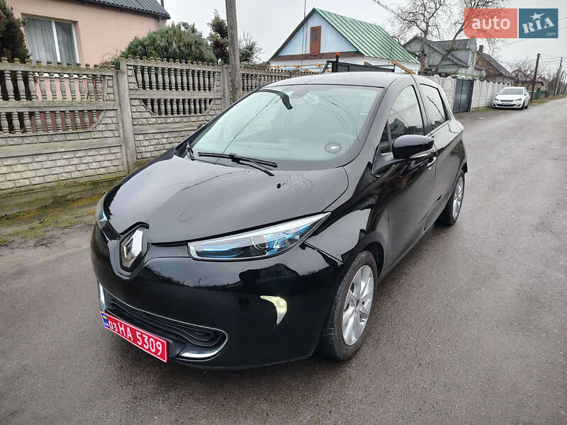 Хэтчбек Renault Zoe 2017 в 