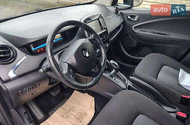 Хэтчбек Renault Zoe 2017 в 