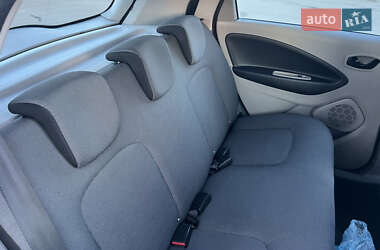 Хетчбек Renault Zoe 2014 в 