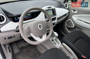 Хэтчбек Renault Zoe 2017 в 