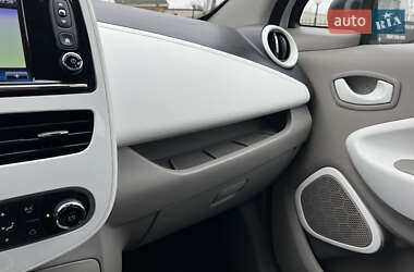 Хэтчбек Renault Zoe 2017 в 