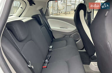 Хэтчбек Renault Zoe 2017 в 