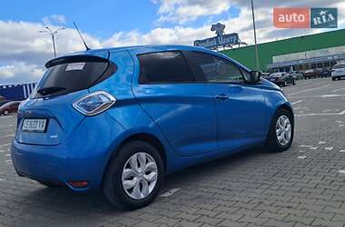 Хэтчбек Renault Zoe 2017 в 