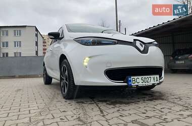 Хэтчбек Renault Zoe 2017 в 