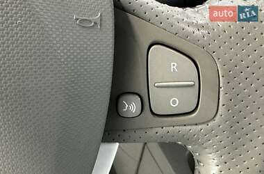 Хэтчбек Renault Zoe 2013 в 