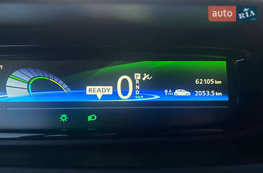 Хэтчбек Renault Zoe 2017 в 