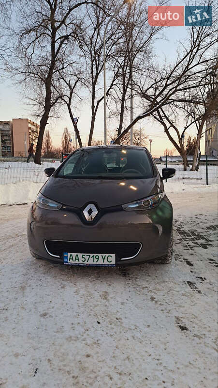 Хэтчбек Renault Zoe 2017 в Киеве