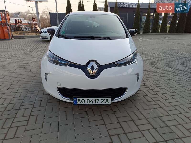 Хэтчбек Renault Zoe 2018 в 