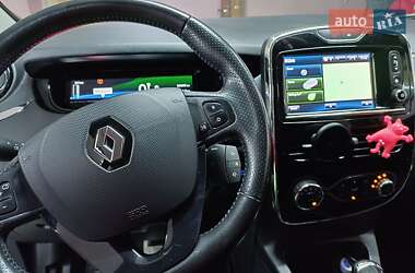 Хэтчбек Renault Zoe 2018 в 