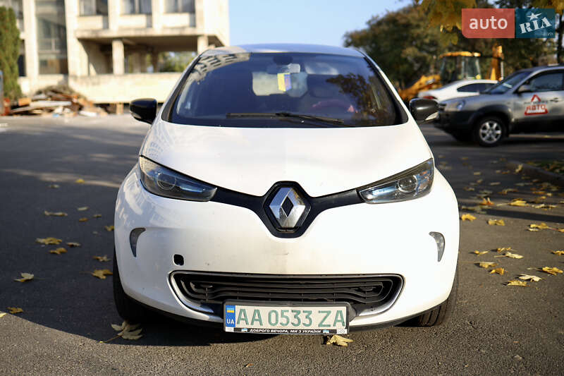 Хэтчбек Renault Zoe 2017 в Киеве фото 3 Хэтчбек Renault Zoe 2017 в Киеве