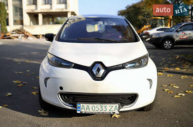 Хэтчбек Renault Zoe 2017 в 