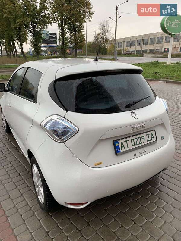 Хэтчбек Renault Zoe 2016 в Ивано-Франковске
