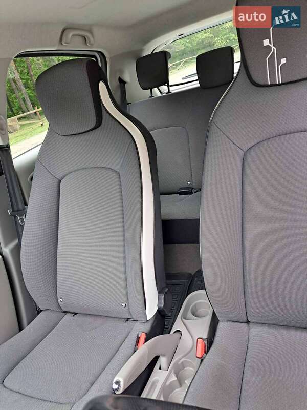 Хэтчбек Renault Zoe 2016 в Кременчуге